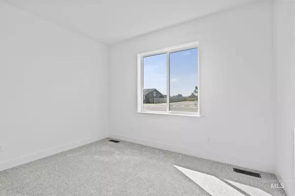 405 S Diesel Way, Boise, ID 83716