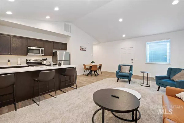 1879 NW Enterprise Street, Mountain Home, ID 83647