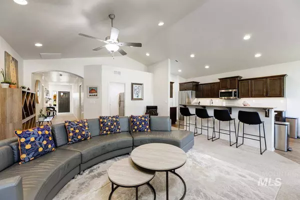 1382 W Kelby Avenue, Nampa, ID 83651