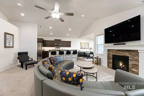 1382 W Kelby Avenue, Nampa, ID 83651