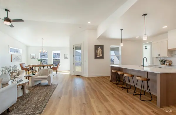 405 S Diesel Way, Boise, ID 83716