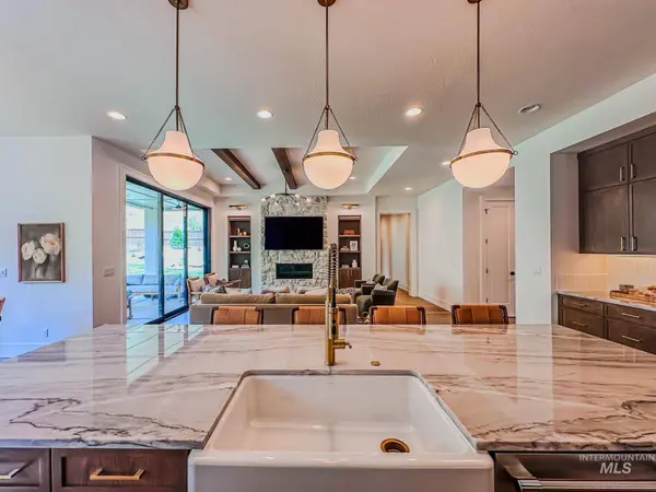 11071 N Elk Ridge Way, Boise, ID 83714