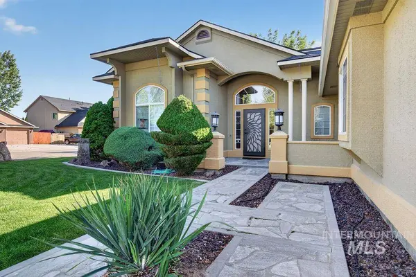 2126 S Weimaraner Way, Meridian, ID 83642-4610
