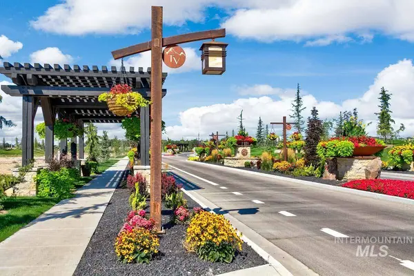 3402 N Harvest Moon Way, Eagle, ID 83616