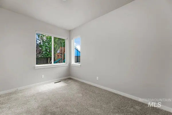 5214 S Wayland Ave, Meridian, ID 83642