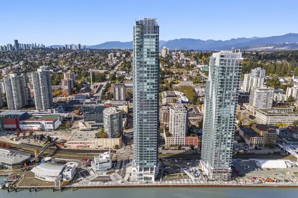 680 Quayside Dr #3903, New Westminster, BC V3M 0P2