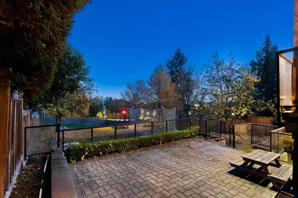 8656 Gilley AVE, Burnaby, BC V5J 4Y5