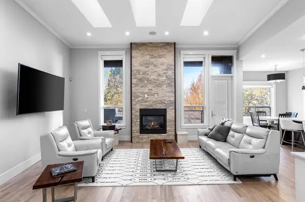 8656 Gilley AVE, Burnaby, BC V5J 4Y5