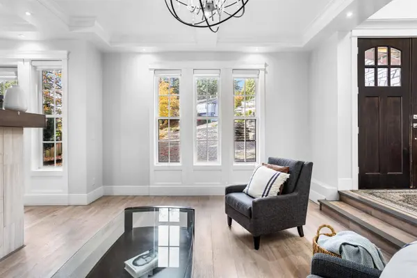 8656 Gilley AVE, Burnaby, BC V5J 4Y5