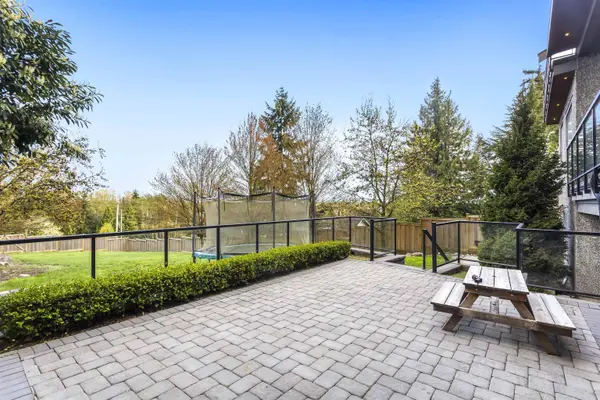 8656 Gilley AVE, Burnaby, BC V5J 4Y5