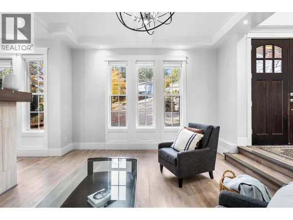 8656 GILLEY AVENUE, Burnaby, BC V5J4Y5