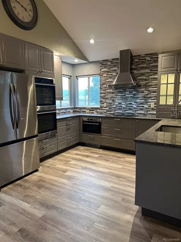 3724 Seramonte DR, Highlands Ranch, CO 80129