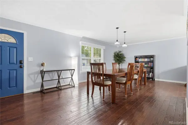 6851 S Forest ST, Centennial, CO 80122