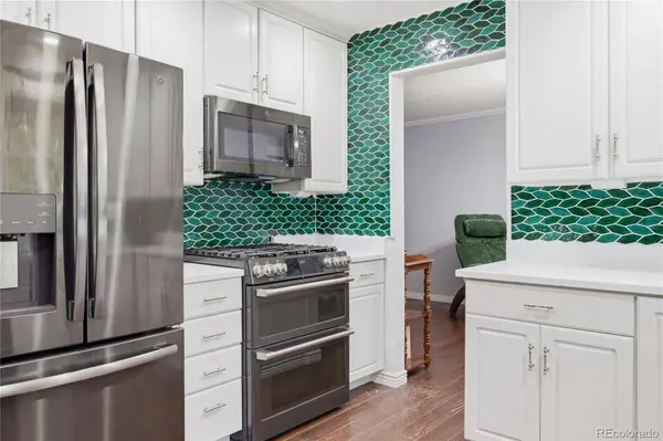 6851 S Forest ST, Centennial, CO 80122