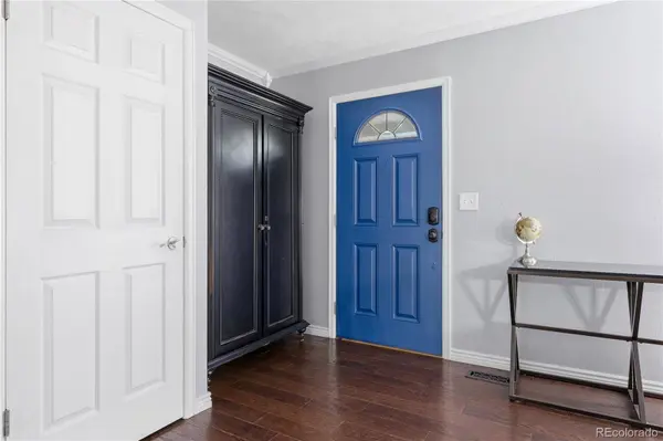 6851 S Forest ST, Centennial, CO 80122