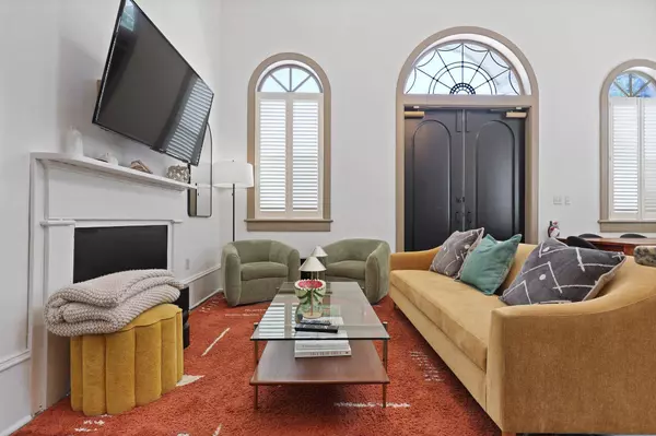 221 Ashley Ave #Abc, Charleston, SC 29403