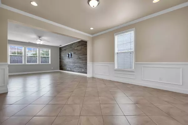 362 Sanctuary Park Dr, Summerville, SC 29486