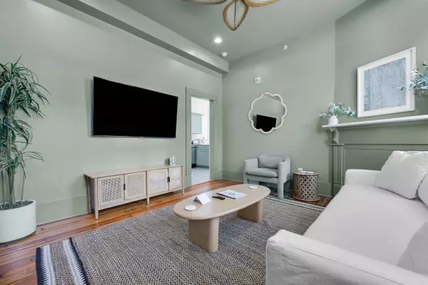 169 Spring St #Abc, Charleston, SC 29403