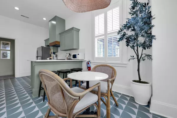 169 Spring St #Abc, Charleston, SC 29403