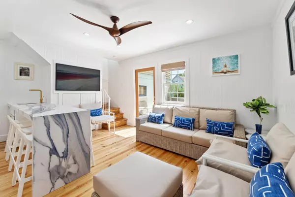 67 Spring St #A, Charleston, SC 29403