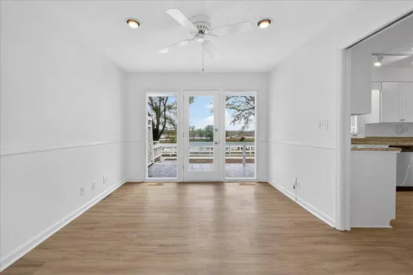 1568 Oak Island Dr, Charleston, SC 29412