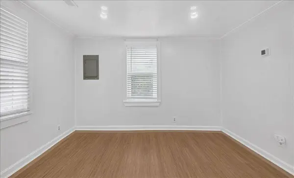 2023 Hugo Ave, North Charleston, SC 29405
