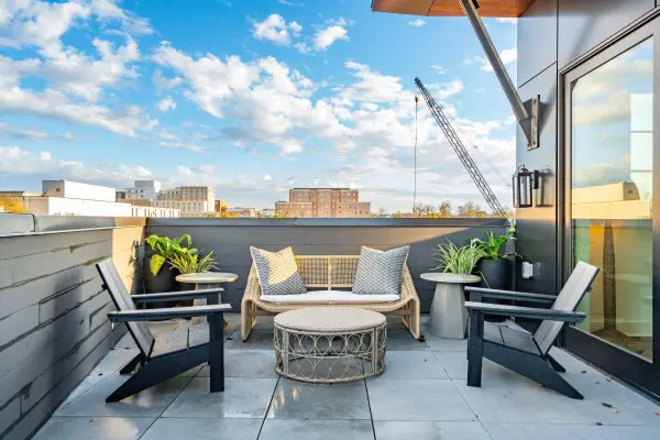 651 King St, Charleston, SC 29403