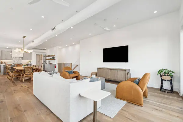 651 King St, Charleston, SC 29403