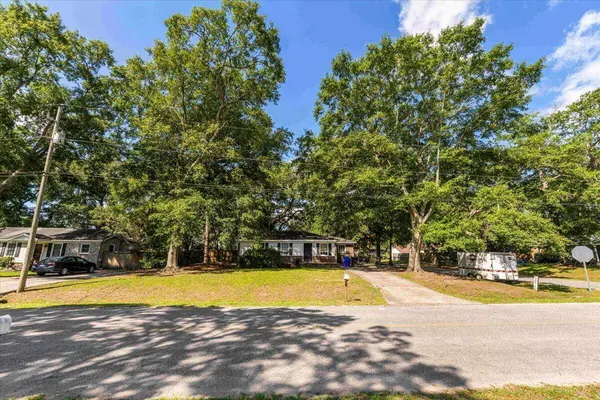 1436 Heather Dr, Mount Pleasant, SC 29464