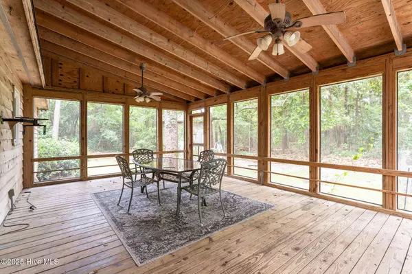 4 Pinewood CIR, Wilmington, NC 28409