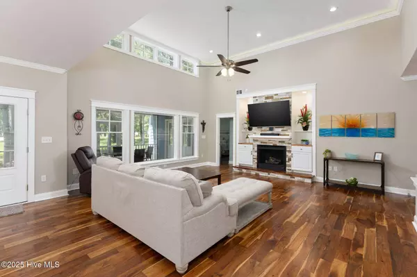 244 Red Fox Run DR, Wallace, NC 28466