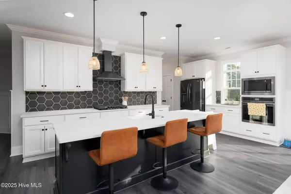 410 Trisail TER, Wilmington, NC 28412