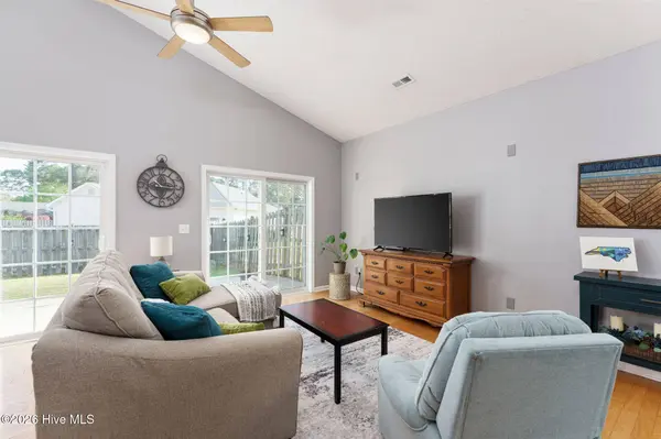 1112 Ashcroft DR NE, Leland, NC 28451