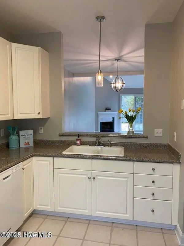 233 Racine DR #Unit 32, Wilmington, NC 28403