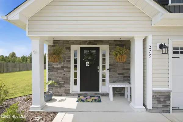 273 W Broughton LN, Rocky Point, NC 28457