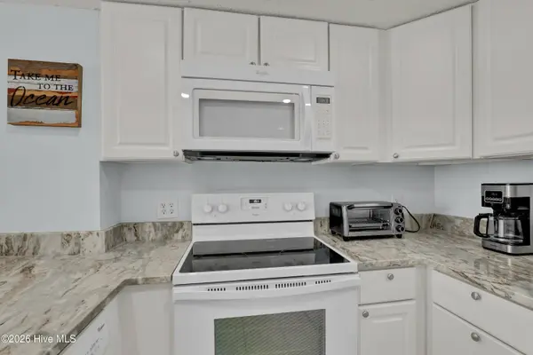2000 New River Inlet RD #3302, North Topsail Beach, NC 28460