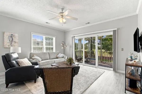 153 Bentgreen DR, Leland, NC 28451