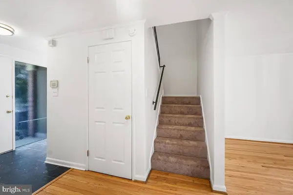 19002 CAPEHART DR, Montgomery Village, MD 20886