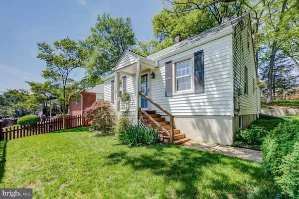 9504 52ND AVE, College Park, MD 20740