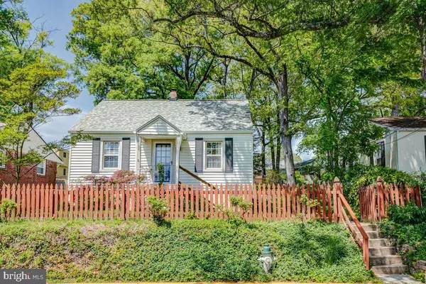 9504 52ND AVE, College Park, MD 20740