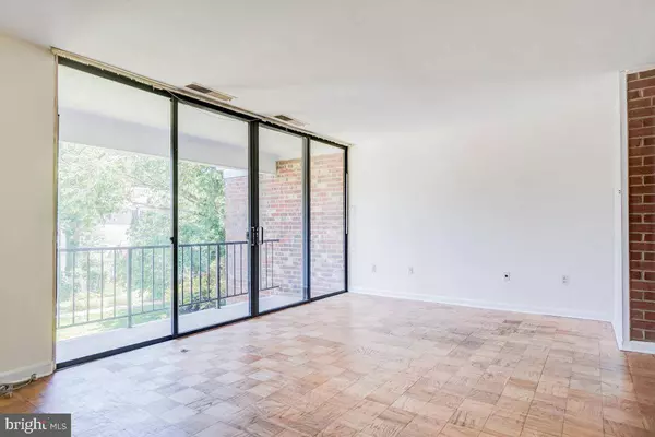 732 QUINCE ORCHARD BLVD #201, Gaithersburg, MD 20878