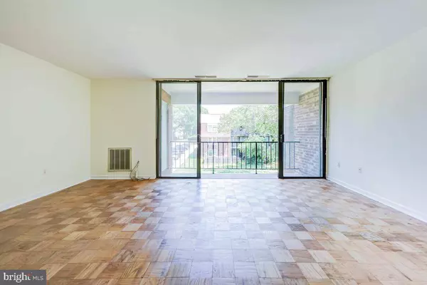 732 QUINCE ORCHARD BLVD #201, Gaithersburg, MD 20878