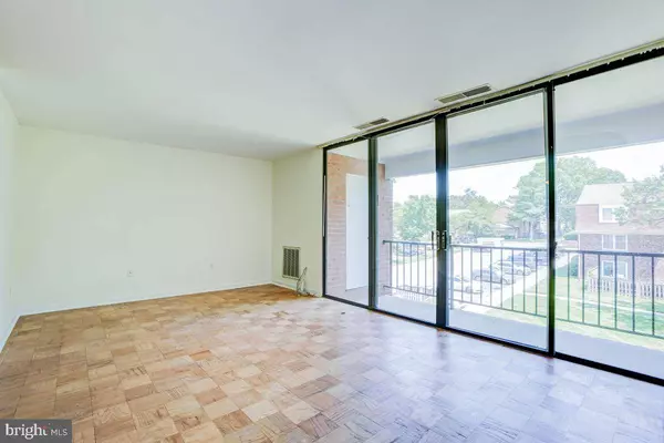 732 QUINCE ORCHARD BLVD #201, Gaithersburg, MD 20878