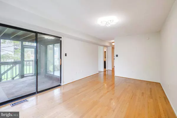 9 GUY CT, Rockville, MD 20850