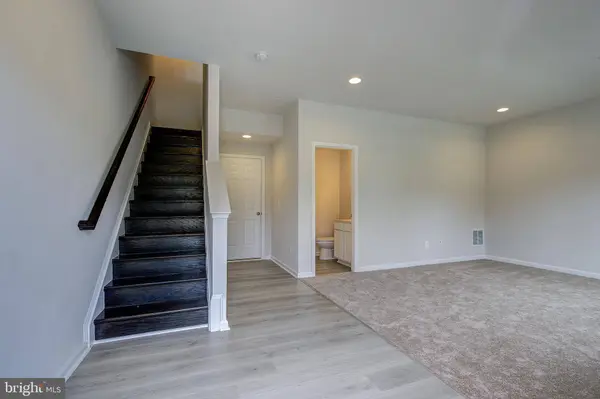 14217 TRAVILAH RD, Rockville, MD 20850