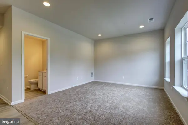 14217 TRAVILAH RD, Rockville, MD 20850