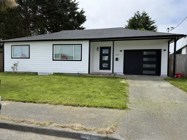 1610 Gainard St, Crescent City, CA 95531-3324