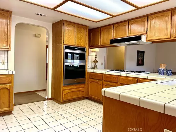 16381 Kasota RD, Apple Valley, CA 92307