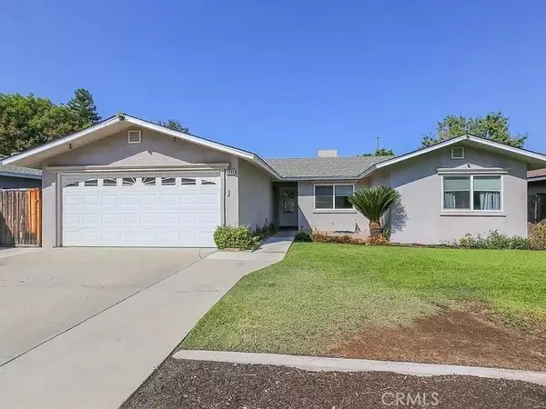 1044 Dewitt AVE, Clovis, CA 93612