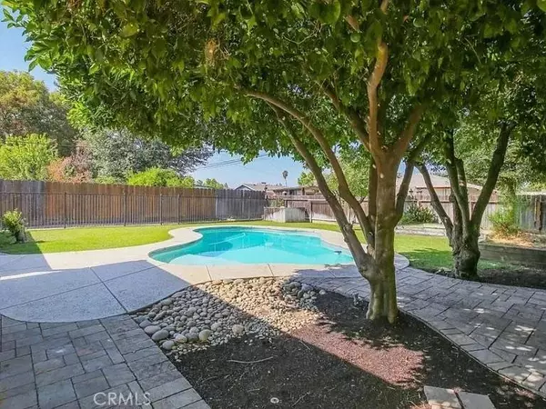 1044 Dewitt AVE, Clovis, CA 93612